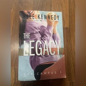 🏒The Legacy by Elle Kennedy 🏒